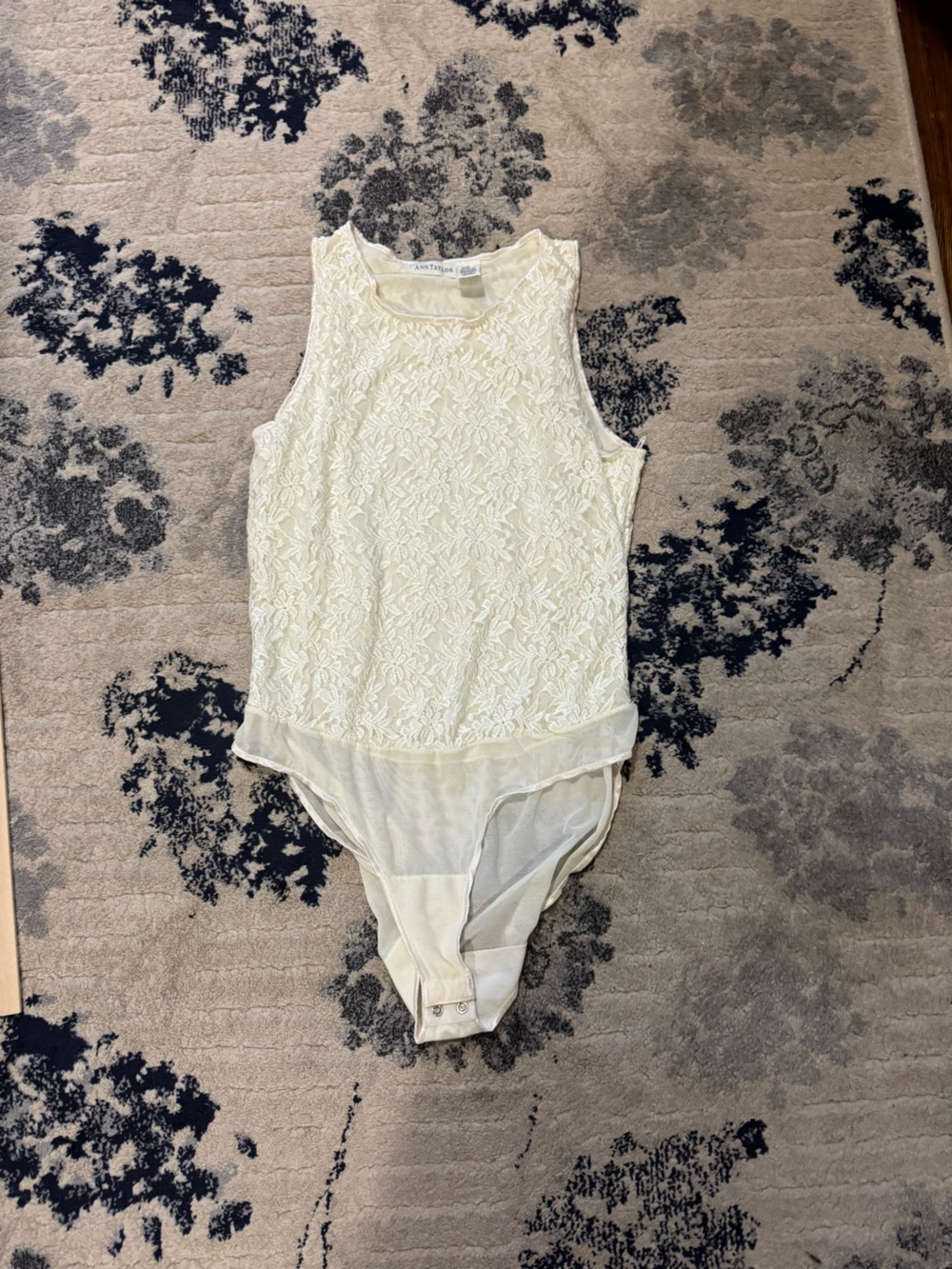 Ann Taylor Cream Lace Sleeveless Bodysuit